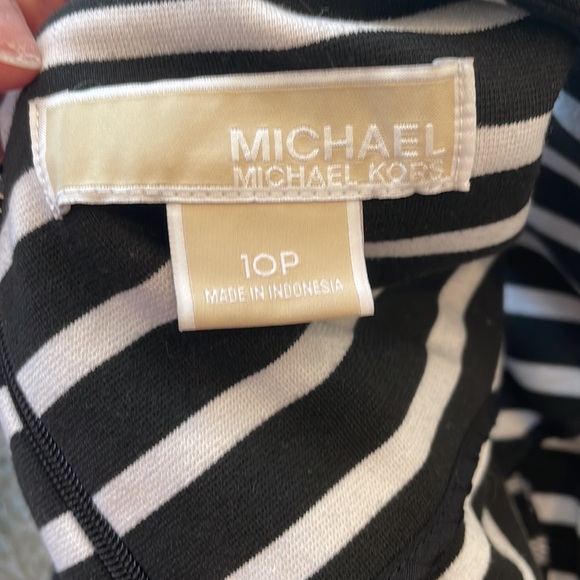 Michael Kors black and white stripe dress - Picture 8 of 8